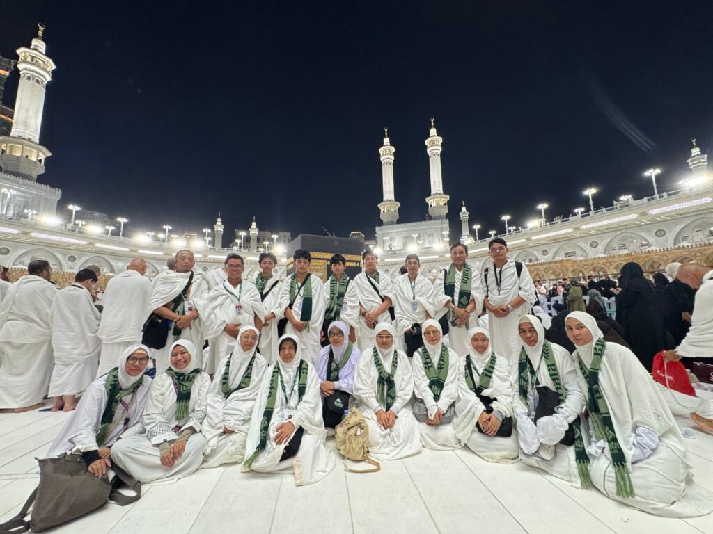 Pelaksanaan Umroh Ihata Haramain Wisata
