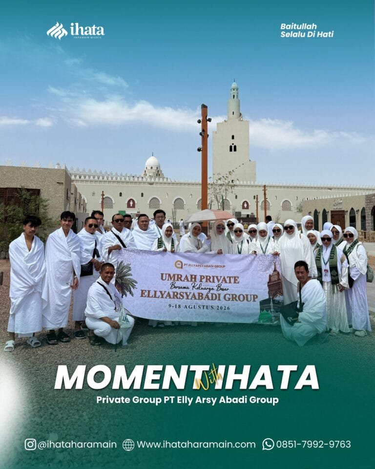 Foto bersama jamaah Umrah Private Group PT Elly Arsy Abadi